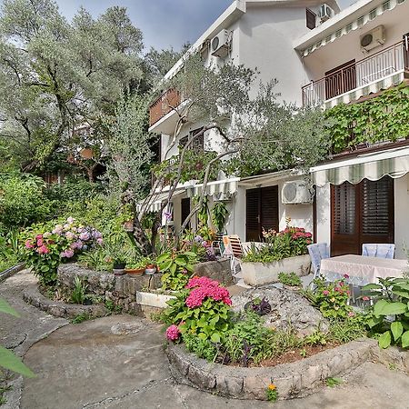 Sofija Apartments Светі-Стефан Екстер'єр фото