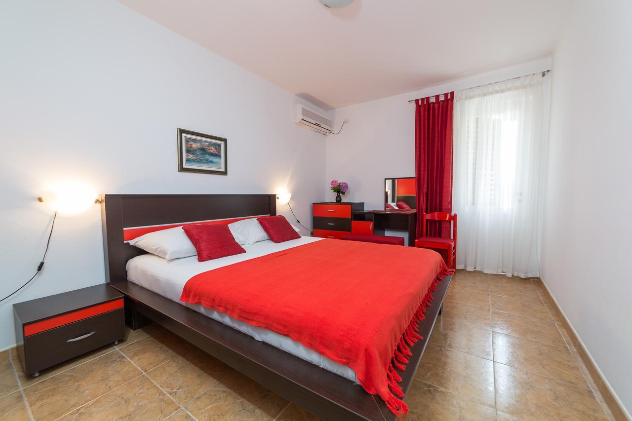 Sofija Apartments Светі-Стефан Екстер'єр фото