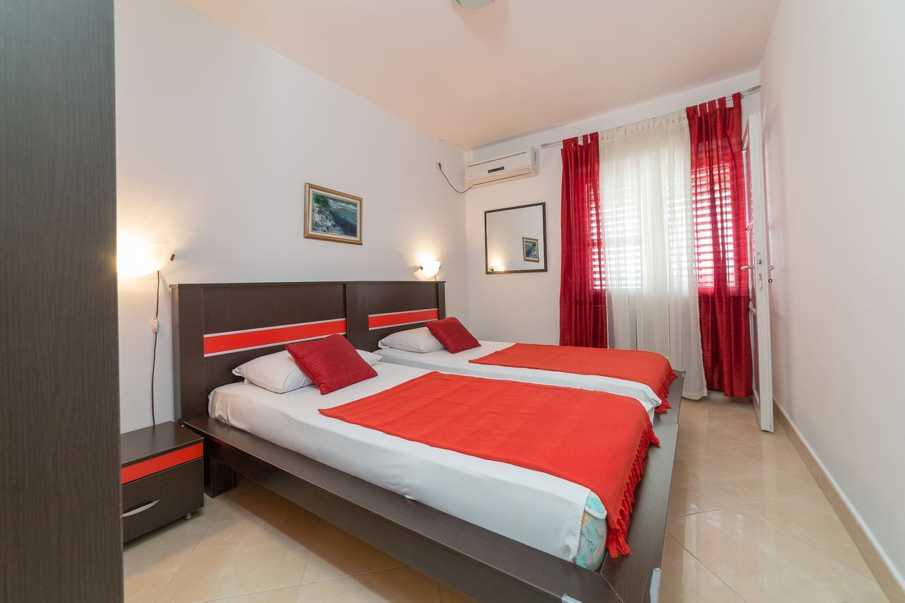 Sofija Apartments Светі-Стефан Екстер'єр фото
