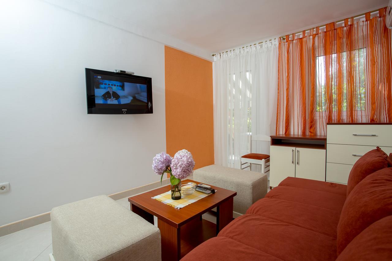 Sofija Apartments Светі-Стефан Екстер'єр фото